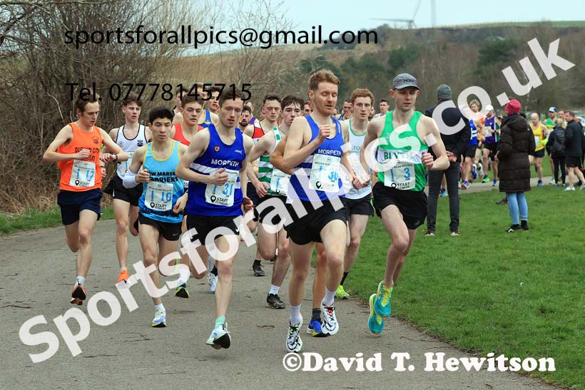 Senior and Veteran Men in the 2024 NECAA Road Relays Champs., Hetton Lyons Country Park, Hetton le Hole, County Durham. Photo: David T. Hewitson/Sports for All Pics